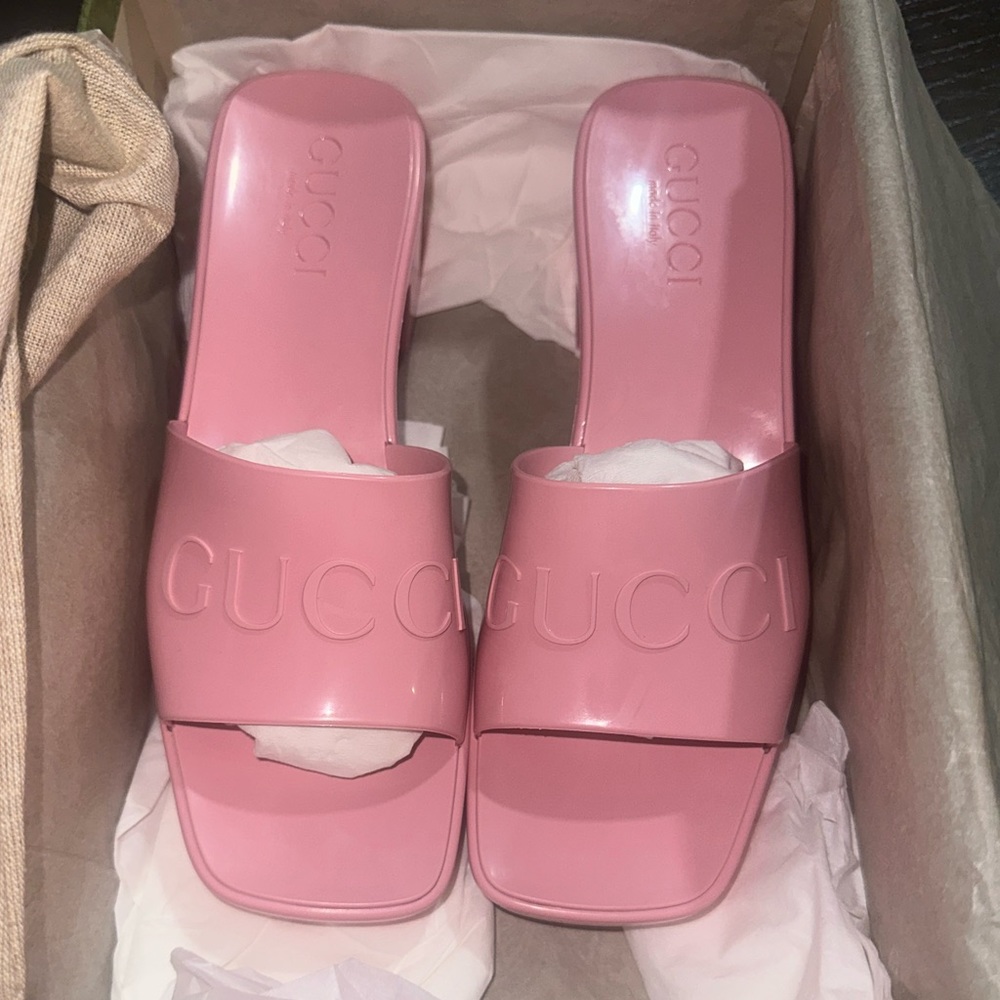 *BRAND NEW* Gucci Rubber Slide Sandal